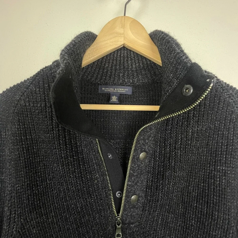 Banana Republic Men's L Merino Wool 1/4 Zip Button‎ Sweater Gray Old Money